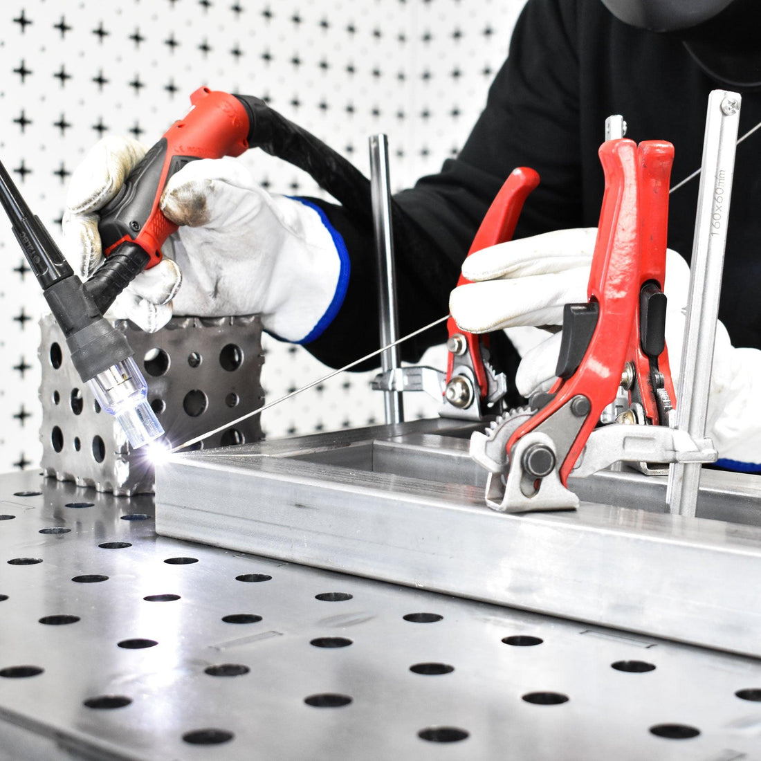 How Thick Should a Commercial Stainless Steel Worktable Be? A Complete Buyer's Guide